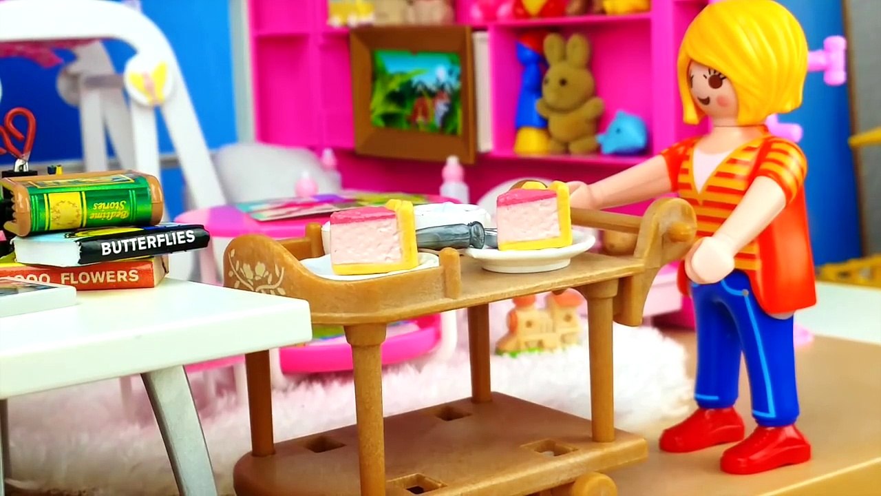 PLAYMOBIL Carol pierde su trabajo y le echa la culpa a Sofía #51Los Playmobil viven aquí