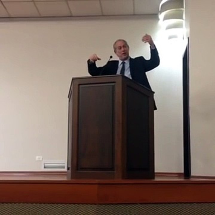 Ciro Gomes - trecho da palestra na UNOESC (Joaçaba - SC)