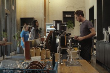 Find Out Why This Coffee Chain Is So Popular in LA