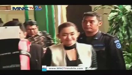 Nafa Urbach-Zack Lee Tidak Hadiri Sidang Putusan