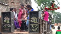 Desi girls New Bihari street recording dance video to DJ Songs