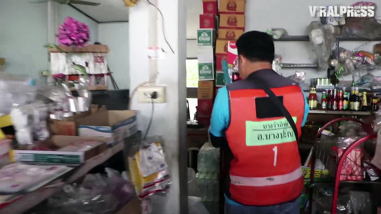 Monitor Lizard Caught In Shop Store Room