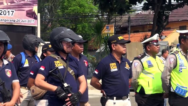 Diamankan Karena Membawa Celurit, Perempuan ini Menangis Histeris - 86