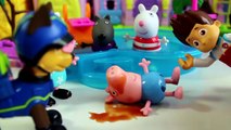 Pig George da Familia Peppa Pig Cai na Piscina - Peppa Pig 2017 em potugues