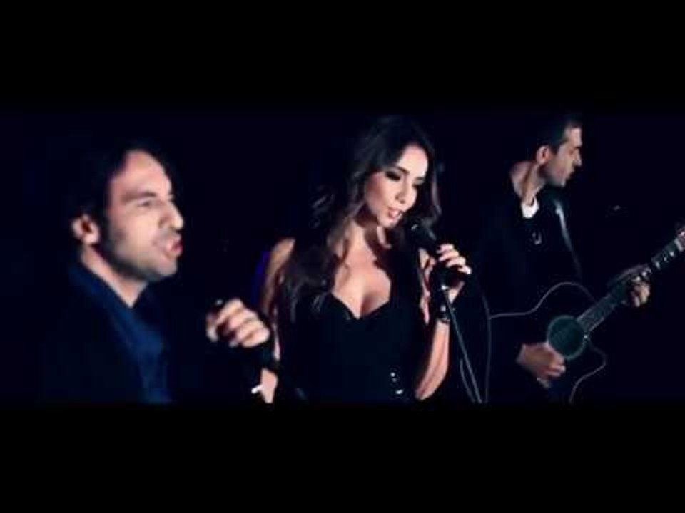 Badem ve Öykü Gürman - Değişmem (Official Video)