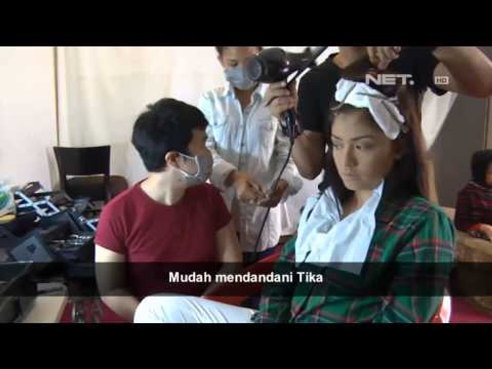 Entertainment News - Make up natural ala Tika Ramlan