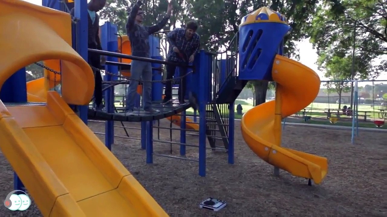 Challenge : jetez votre vinyle sur sa platine de loin !!