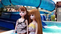 リカちゃん人形 アニメ☆マリアとプールに行ったら盗撮されちゃった！！☆おもちゃ ハウス おもしろ