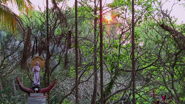 Père François Laborde : une vie au cœur des bidonvilles i...