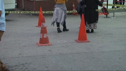 Üsküdar'da Acil Girişi Önünde Silahlı Çatışma 4 Yaralı