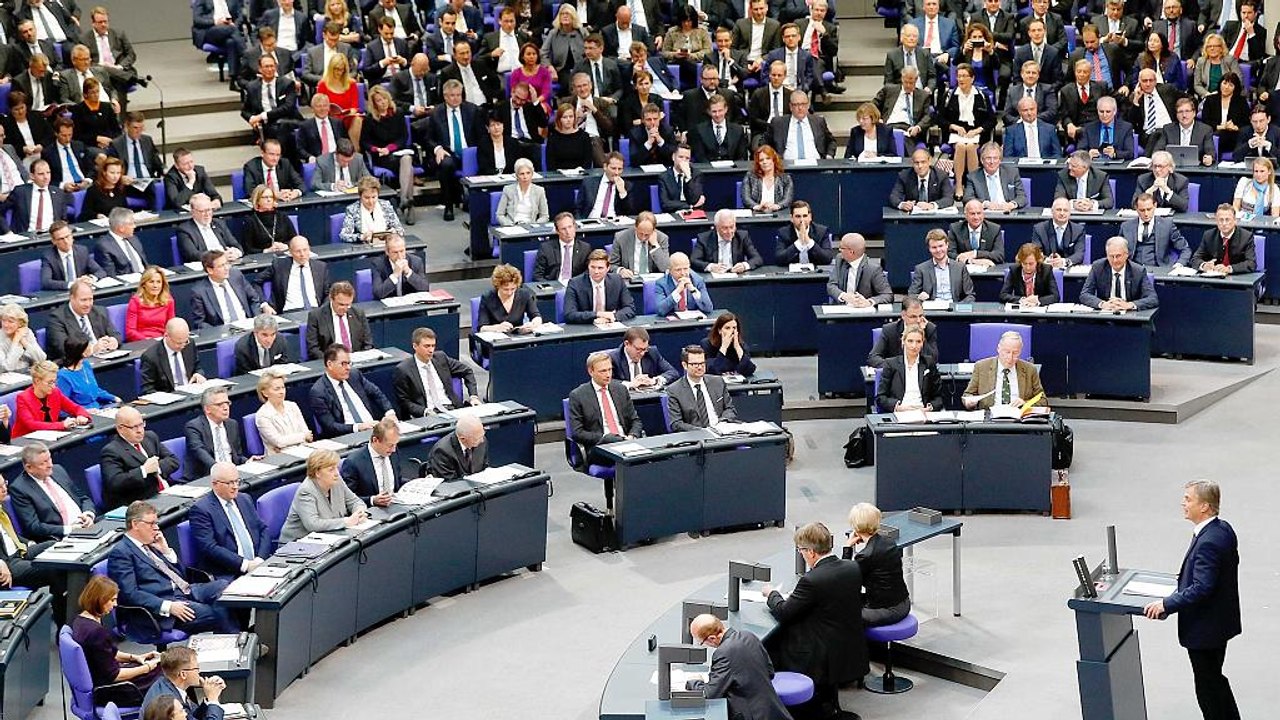 Bundestagspräsident Schäuble: 'Streiten, ohne unanständig zu werden'