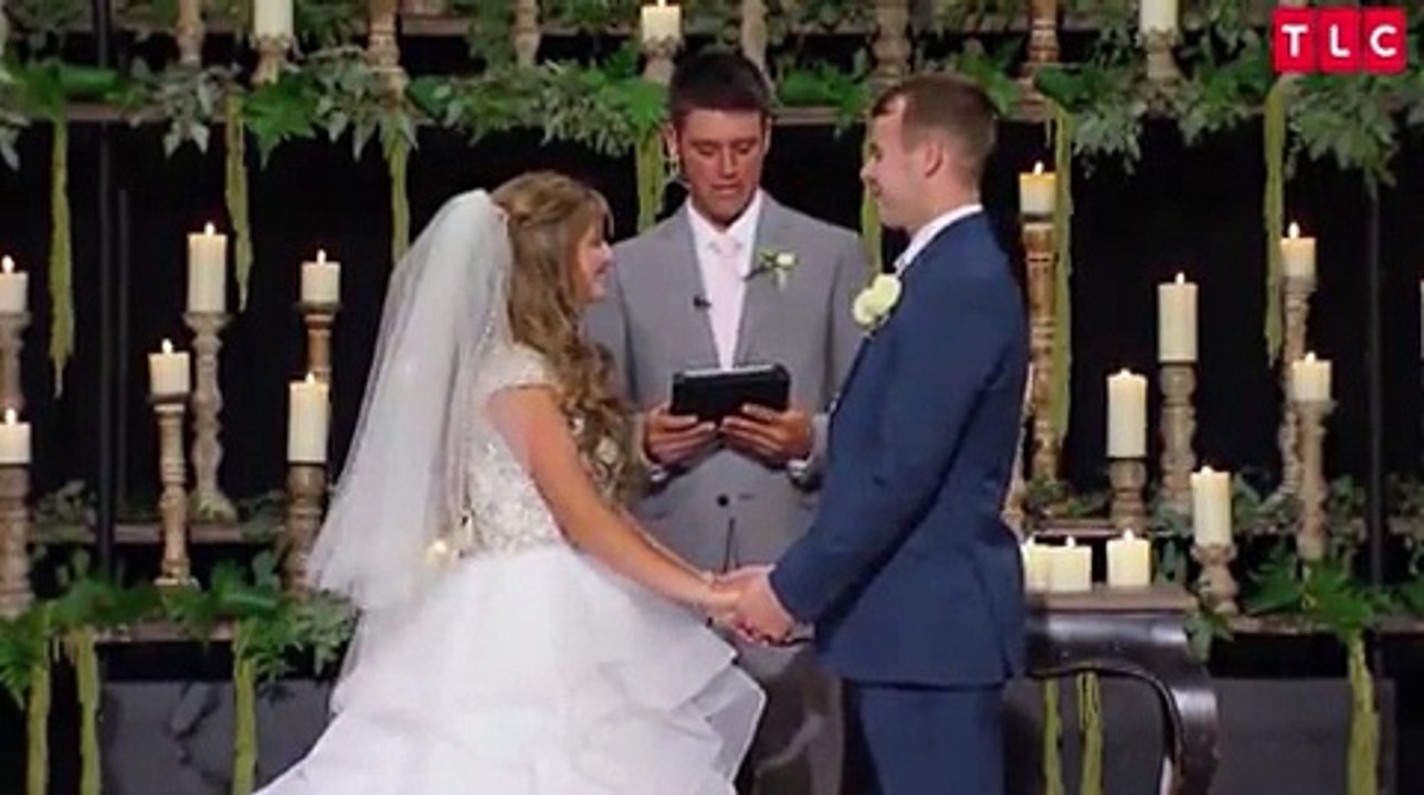 Here’s The Moment Joseph Duggar & Kendra Caldwell Shared Their First Kiss