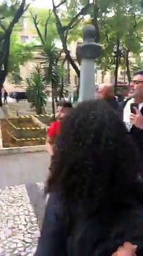 Alexandre Frota agride manifestantes em ato de solidariedade à ex-ministra Eleonora Menicucci