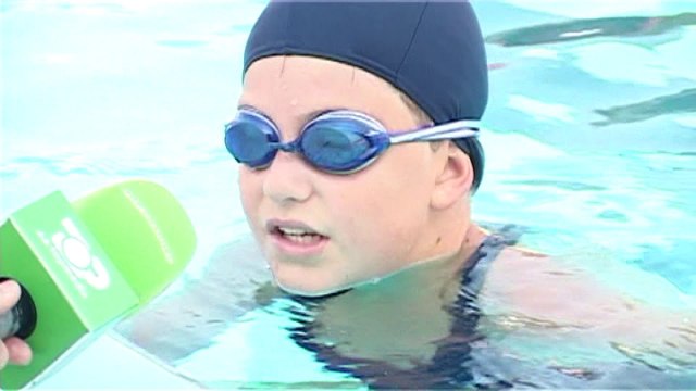 Pishina olimpike e Durrësit, frekuentohet edhe nga të huajt - Top Channel Albania - News - Lajme