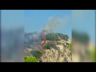 Ora News -  Zjarr tek Shkëmbi i Kavajës, 4 zjarrfikëse në vendngjarje