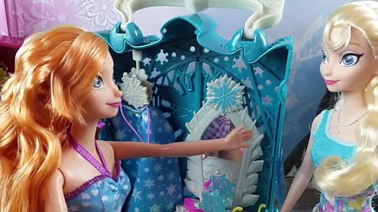 KEN VA A LA CÁRCEL y ELSA LE RESCATA