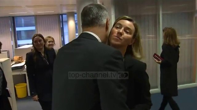 Mogherini pret Thaçin e Vuçiç më 31 gusht - Top Channel Albania - News - Lajme