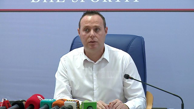 Universitetet shpallin fituesit - Top Channel Albania - News - Lajme