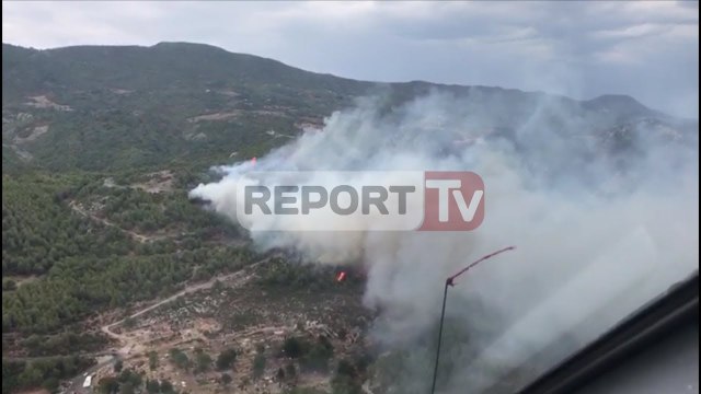 Report TV - Zjarr pranë Kishës së Laçit rrezikohen disa banesa/VD