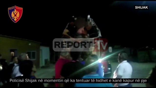 Report TV - Shijak, ja si u shpëtua 27-vjeçari që tentoi të hidhej nga lartësia/ VD