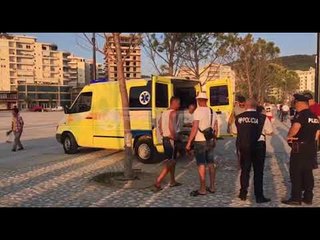 Ora News – I moshuari bie nga shkallët e Lungomares dhe mbytet në det