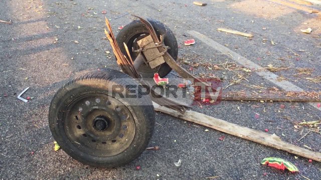 Report TV - Fier, zetori përplaset me makinën 1 i vdekur, 1 i plagosur