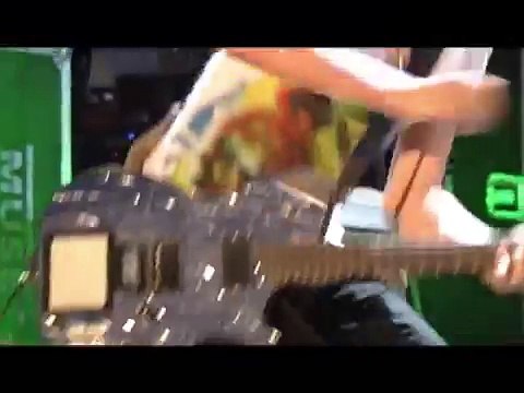 Muse - New Born, Marine Stadium, Summer Sonic Festival, Chiba, Japan 8/13/2006