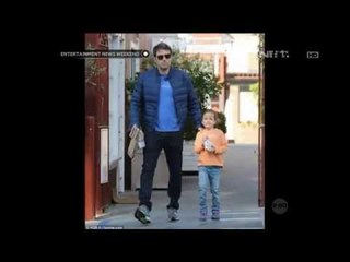 Ben Affleck menemani putrinya berbelanja