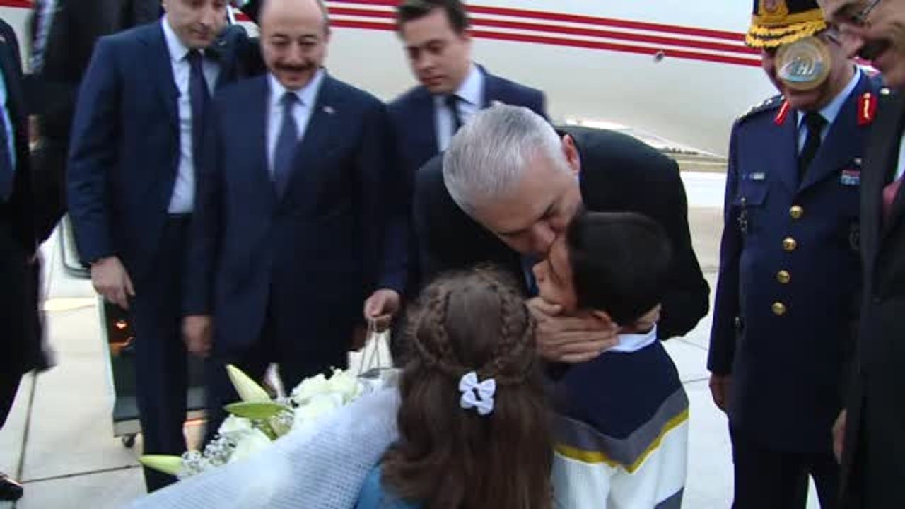 Başbakan Yıldırım, Çiğli 2. Ana Jet Üssü'nü Ziyaret Etti