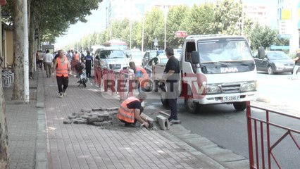 Report TV - Ngushtimi i rrugëve te 'Dritan Hoxha' banorët përplasen me Bashkinë