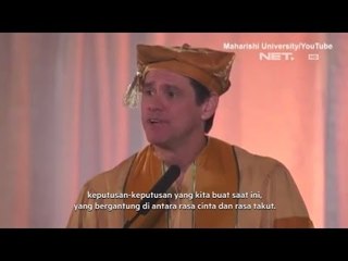 Jim Carrey di kelulusan Universitas