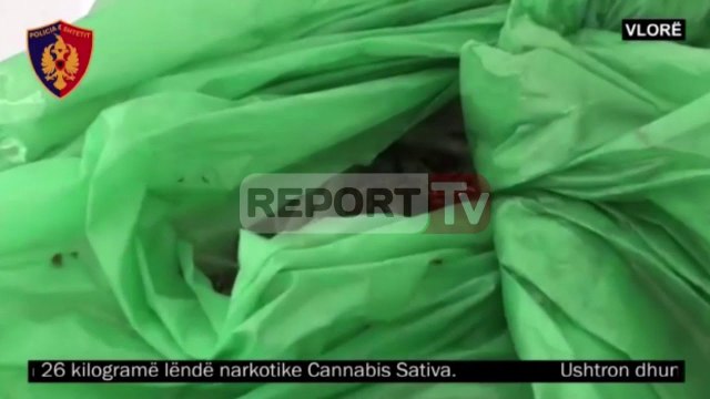 Report TV - Vlorë,dhunonte gruan,i gjenden 26 kg kanabis, në kërkim 53-vjeçari
