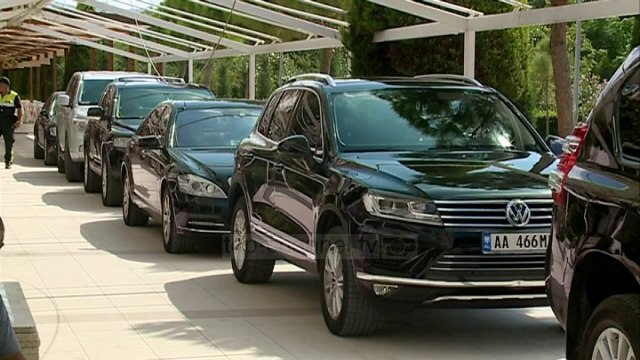 Mbledhja e qeverisë, takim joformal në Velipojë - Top Channel Albania - News - Lajme