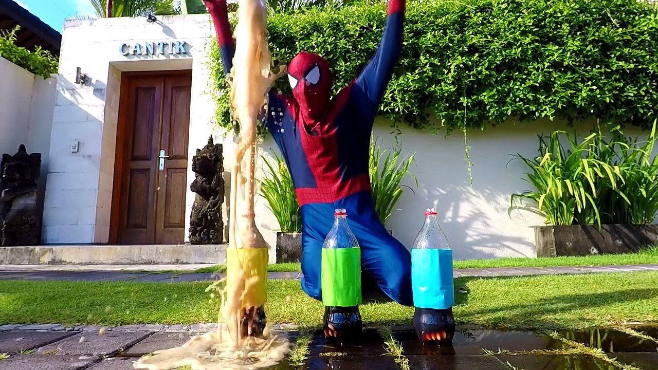 Bad Baby with Tantrum and Crying for Lollipops Little Babies Learn Colors with Finger Family Song