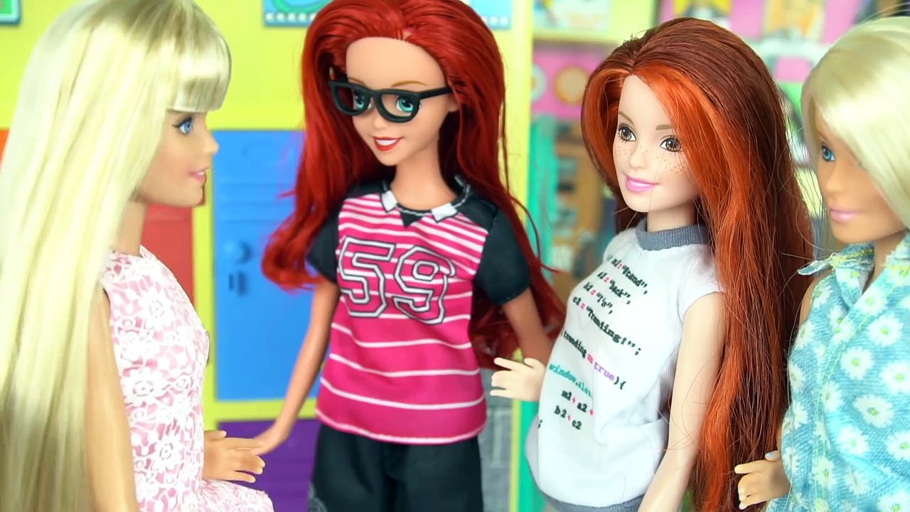 La Hija de Rapunzel Usa Sus Poderes Magicos - Encuentran el Laboratorio Secreto - Royal High Ep8