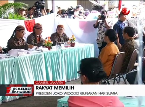Presiden Jokowi dan Istri Gunakan Hak Suara di TPS 4 Gambir