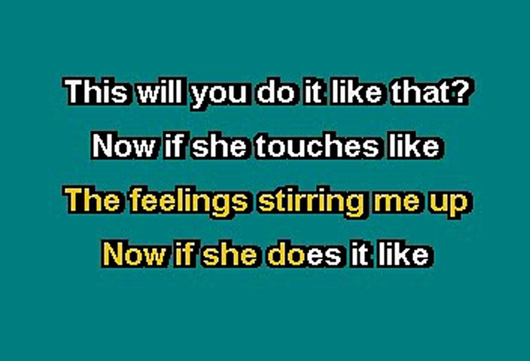 Shake It  - Metro Station (Karaoke)
