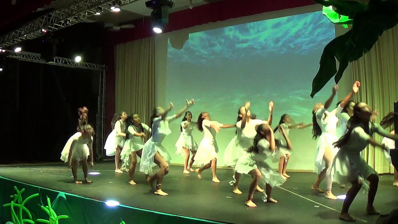 Studio de Dança Adriana Manzano - Apresentação "Uma Aventura em Alto Mar" - 2017 - Oceanos (HD)