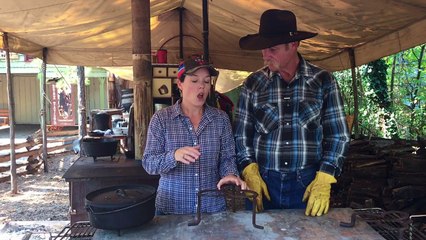 Basic Coal Placement for Dutch Oven Cooking with Hardwood