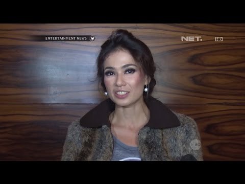 Chaterine Wilson kembali ke catwalk setelah 2 tahun vakum