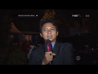 Aden cetak ulang undangan pernikahannya