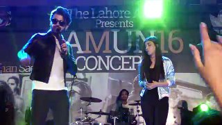 Urwa Hocane, Farhan Saeed performing live in LuxStyle Award 2017