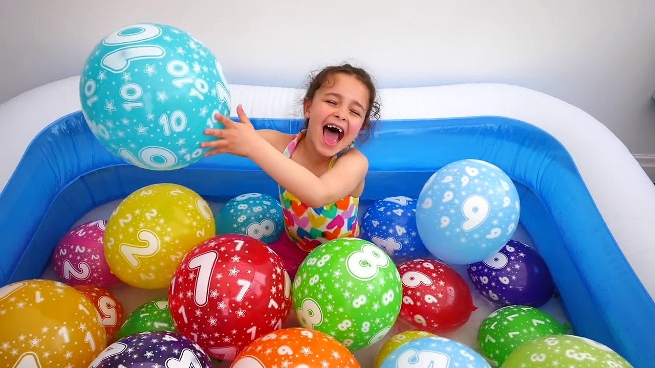 Kids Learn Numbers with Water Balloons Ball Pit Color Balls Fun Way to Learn