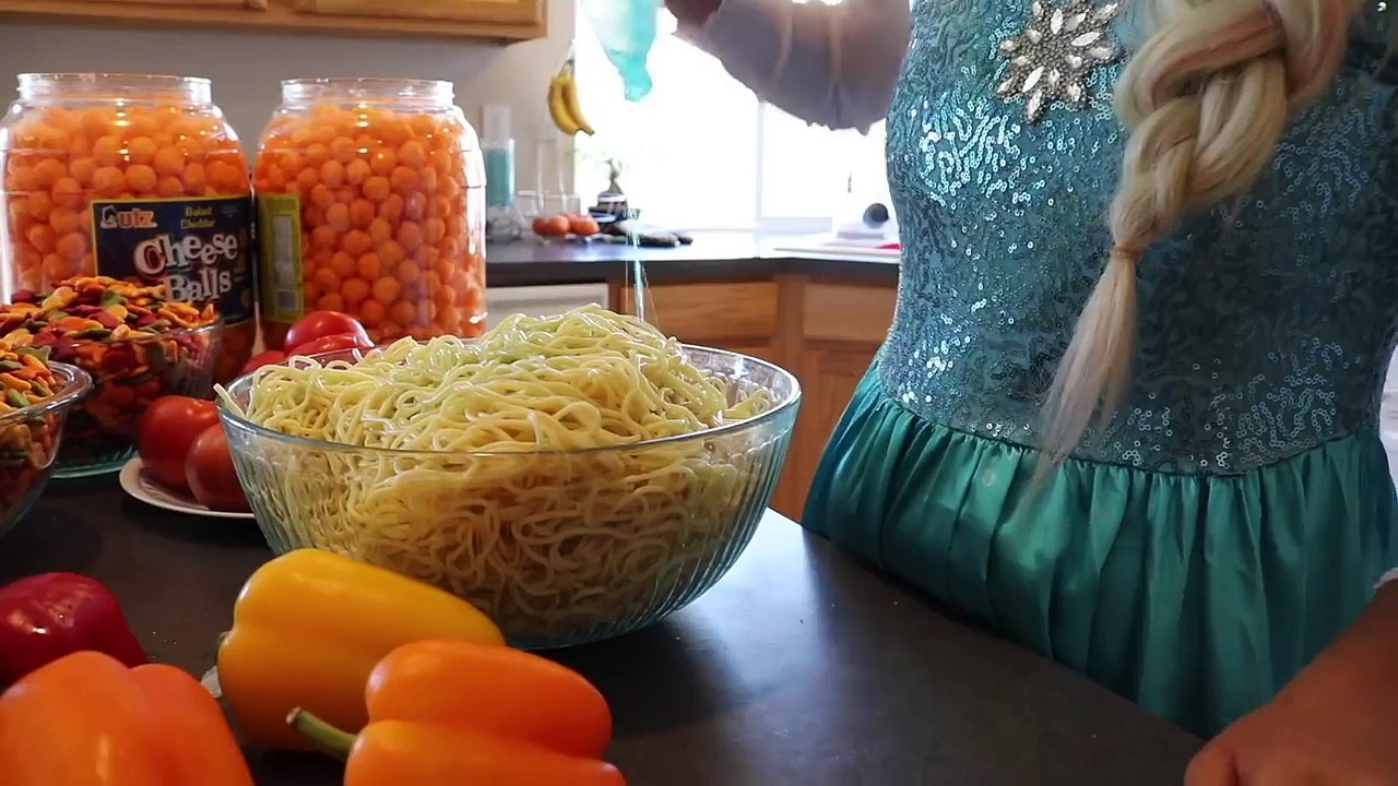 Bad Baby Elsa vs Joker Mom vs Venom vs Frozen Elsa vs Scream & Joker - Real Life Superhero Movie