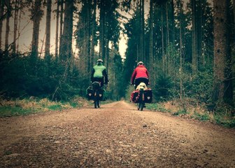 Alman Biyolog Çiftten Bisikletle Dünya Turu