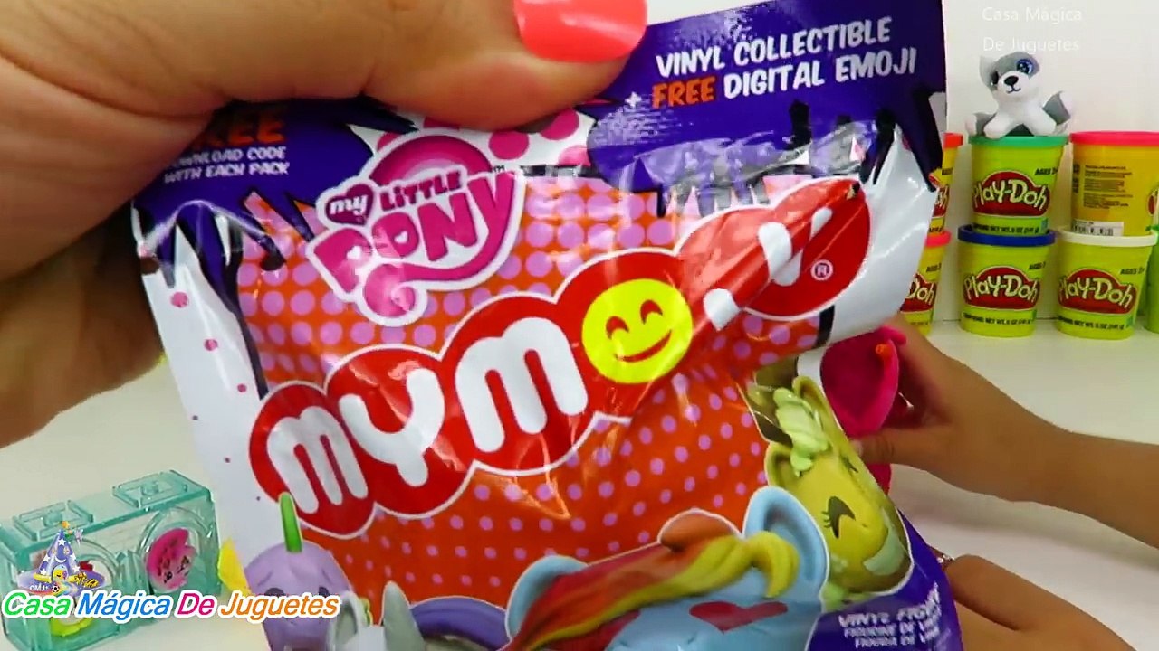Huevo Sorpresa Gigante de Emoji Caca Arcoiris Smelvin de Plastilina Play Doh en Español