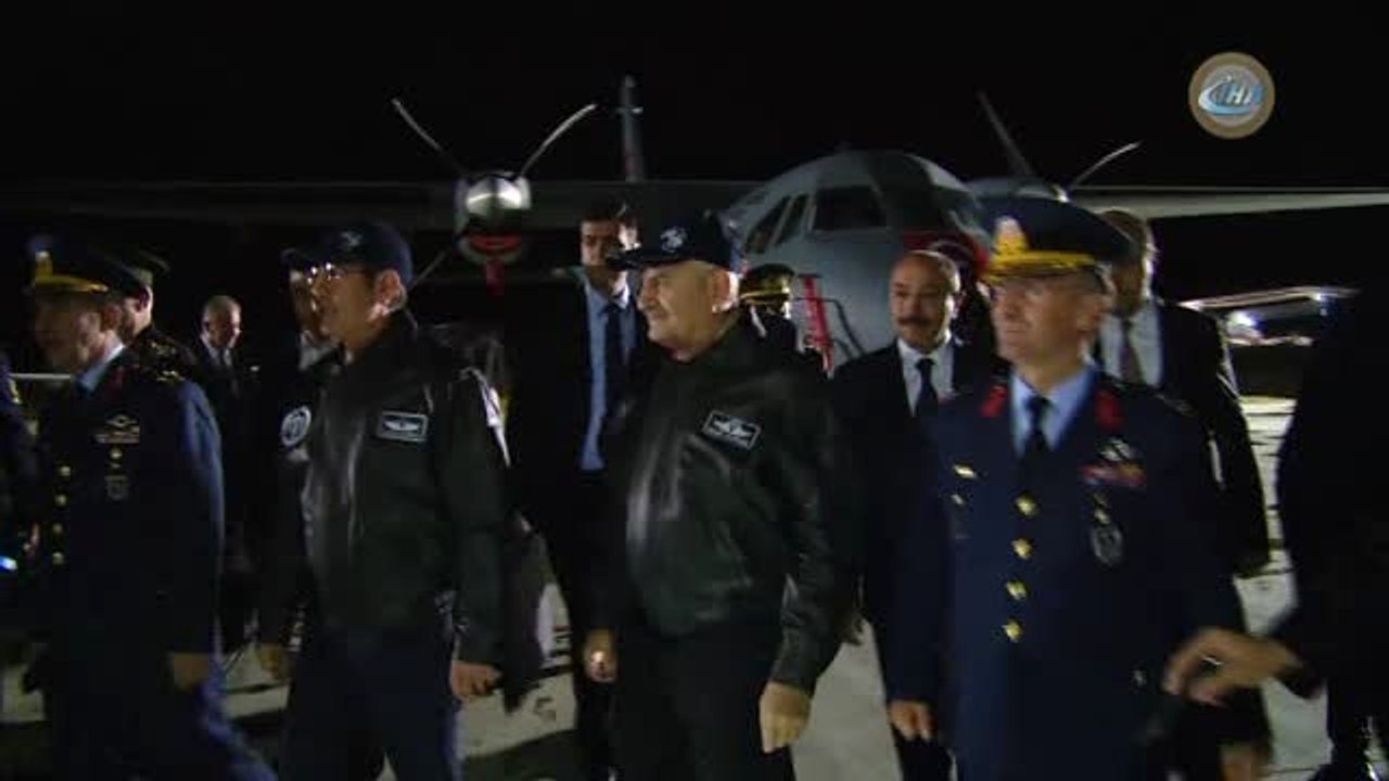 Başbakan Yıldırım, Çiğli 2. Ana Jet Üssü'nü Ziyaret Etti