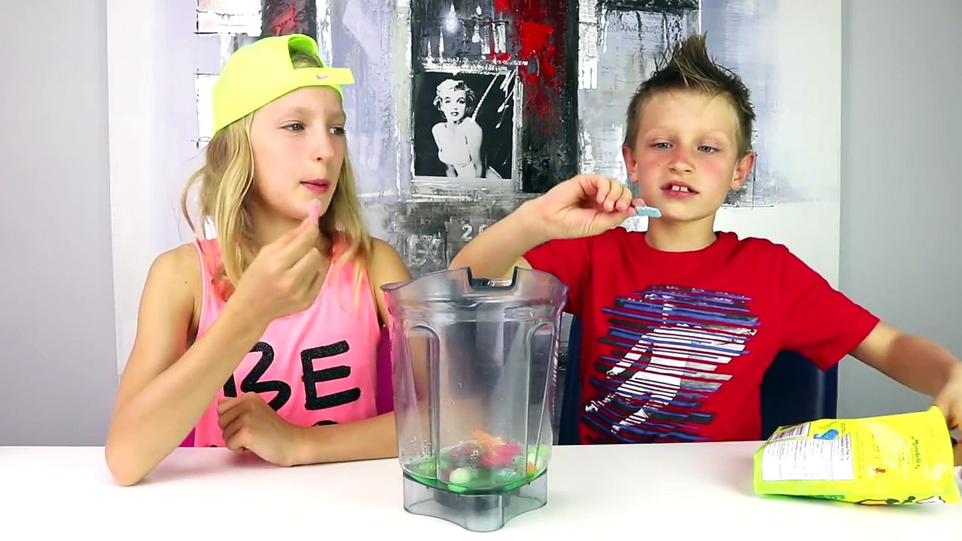 Extreme Sour Smoothie Challenge Warheads Toxic Waste
