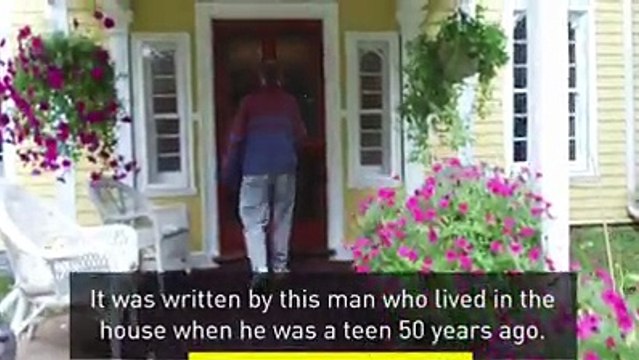 Ajo hoqi tapetat nga muret e shtëpisë dhe zbuloi diçka të fshehur për 50 vjet Dhe mesazhi ishte vetëm për të!