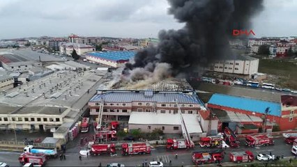 Beylikdüzü'ndeki Fabrika Yangınının Havadan Görüntüleri